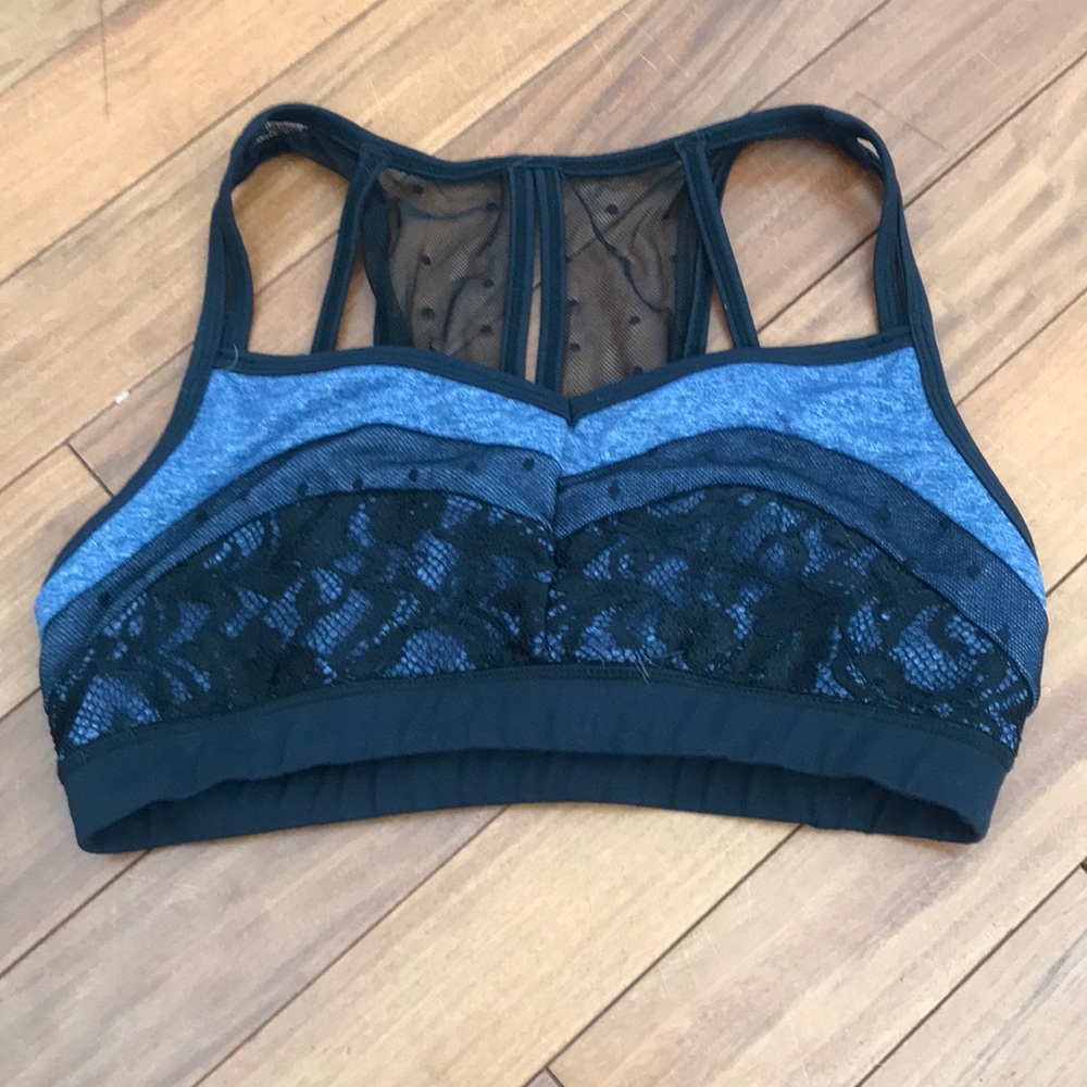 Sports bra